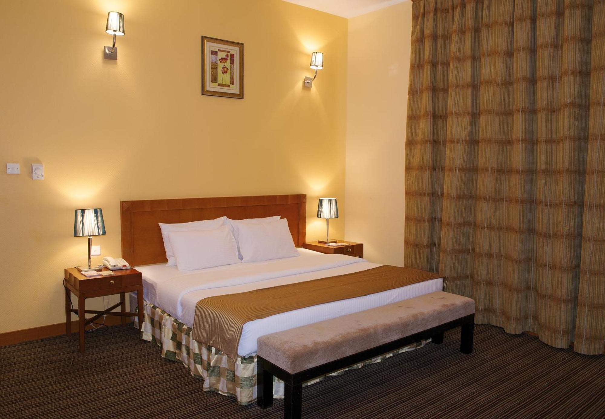 Al Massa Plus Hotel Al Ajn Exteriér fotografie