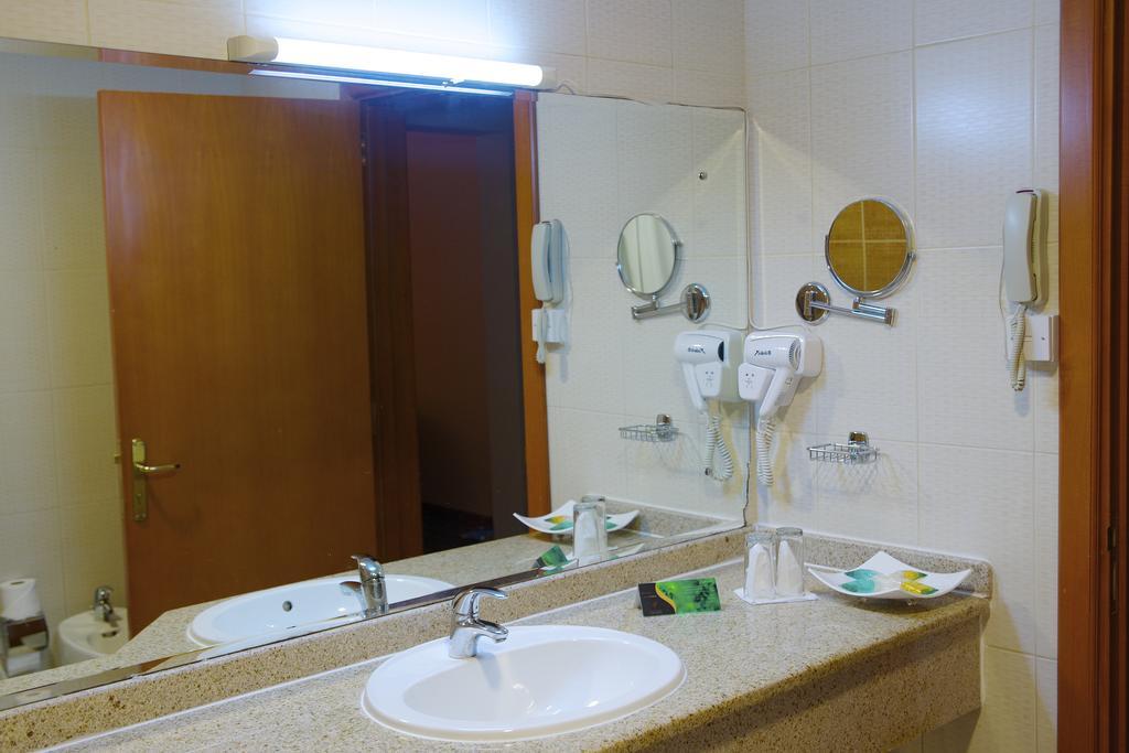 Al Massa Plus Hotel Al Ajn Exteriér fotografie