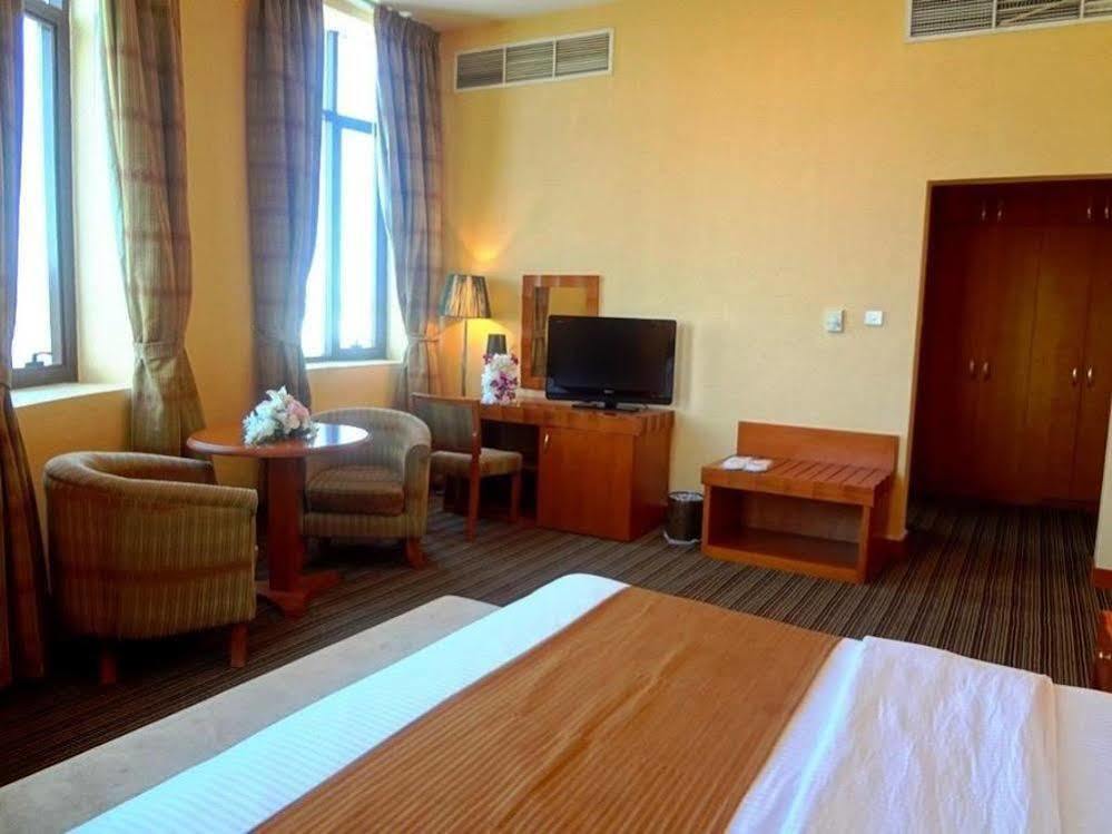 Al Massa Plus Hotel Al Ajn Exteriér fotografie